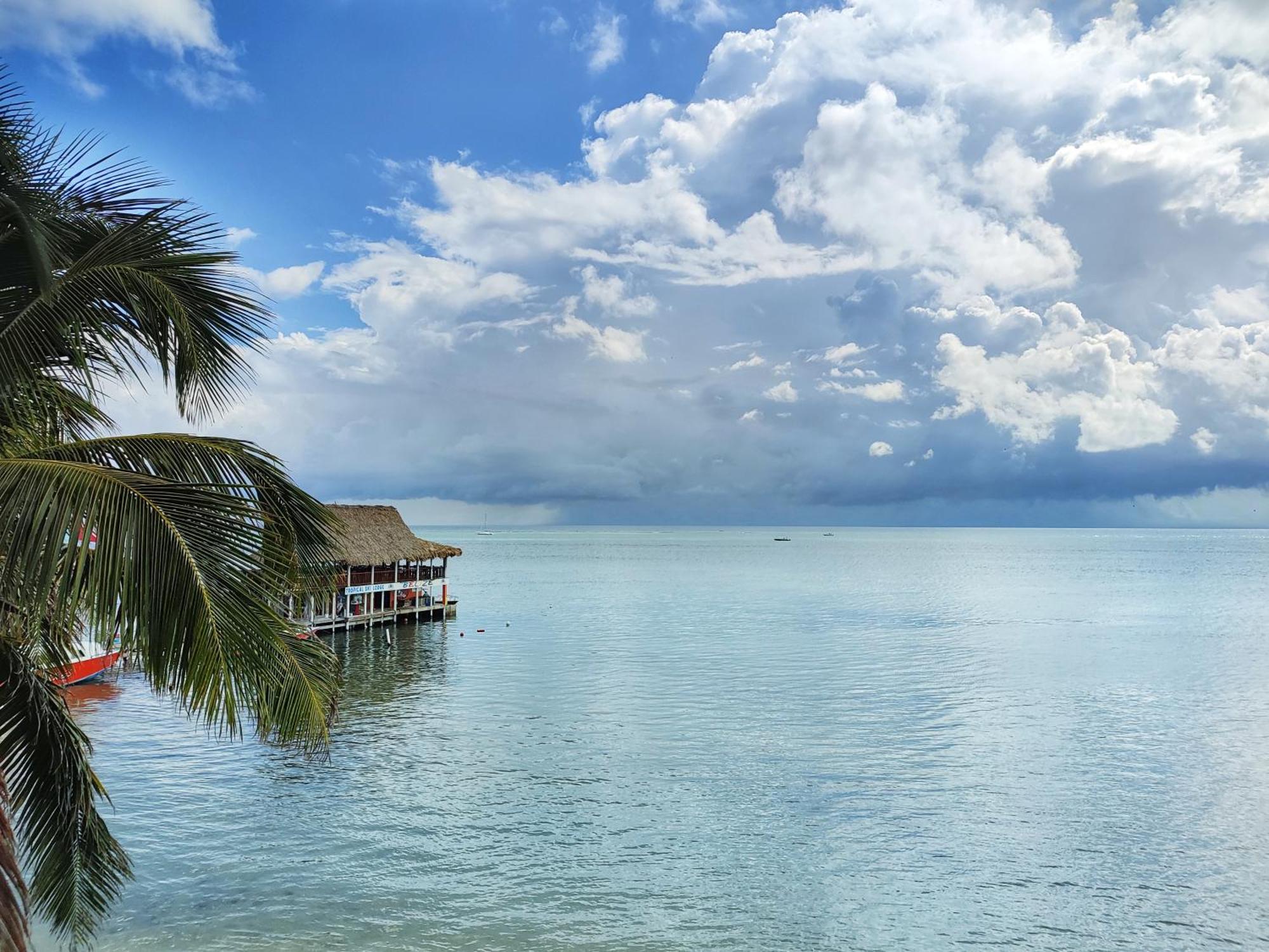 Tres Cocos Resort サン・ペドロ エクステリア 写真